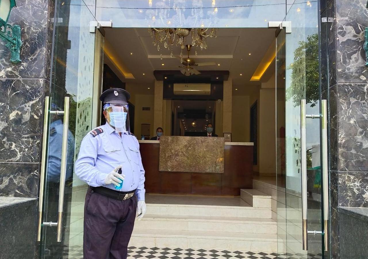 The Raj Vilas Agra  Exterior photo
