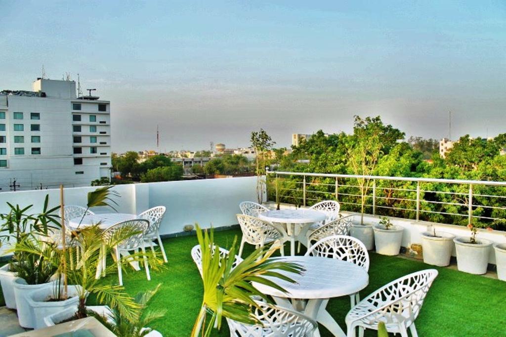 The Raj Vilas Agra  Exterior photo