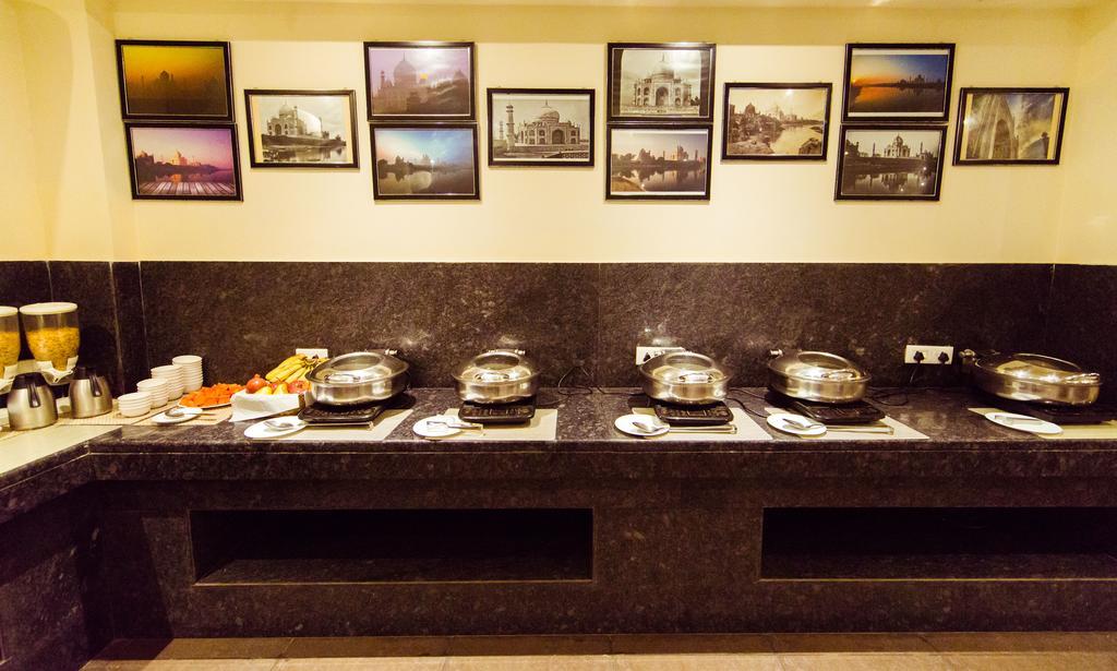 The Raj Vilas Agra  Exterior photo