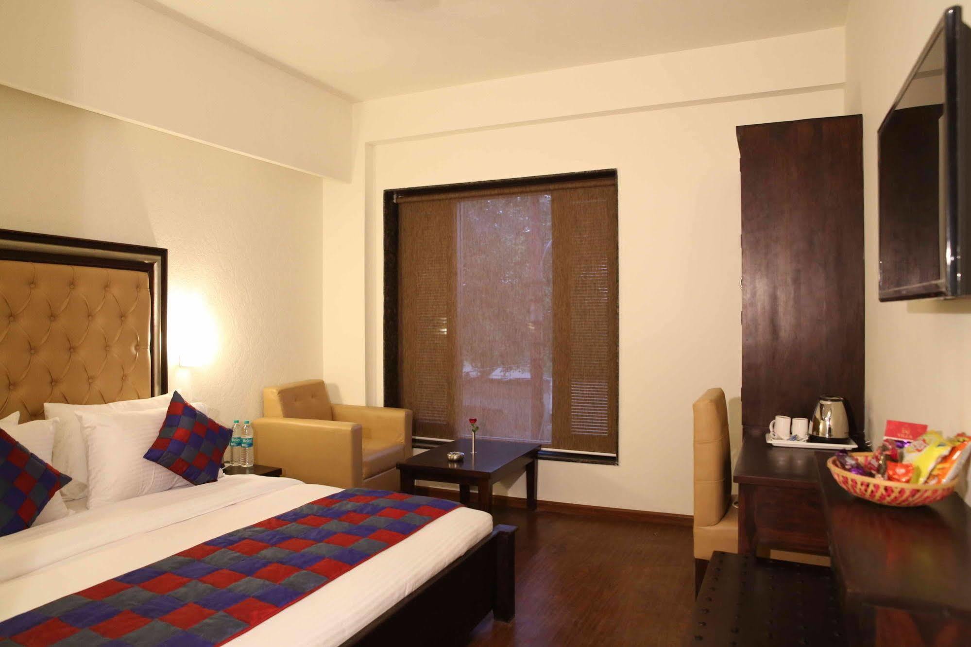 The Raj Vilas Agra  Exterior photo
