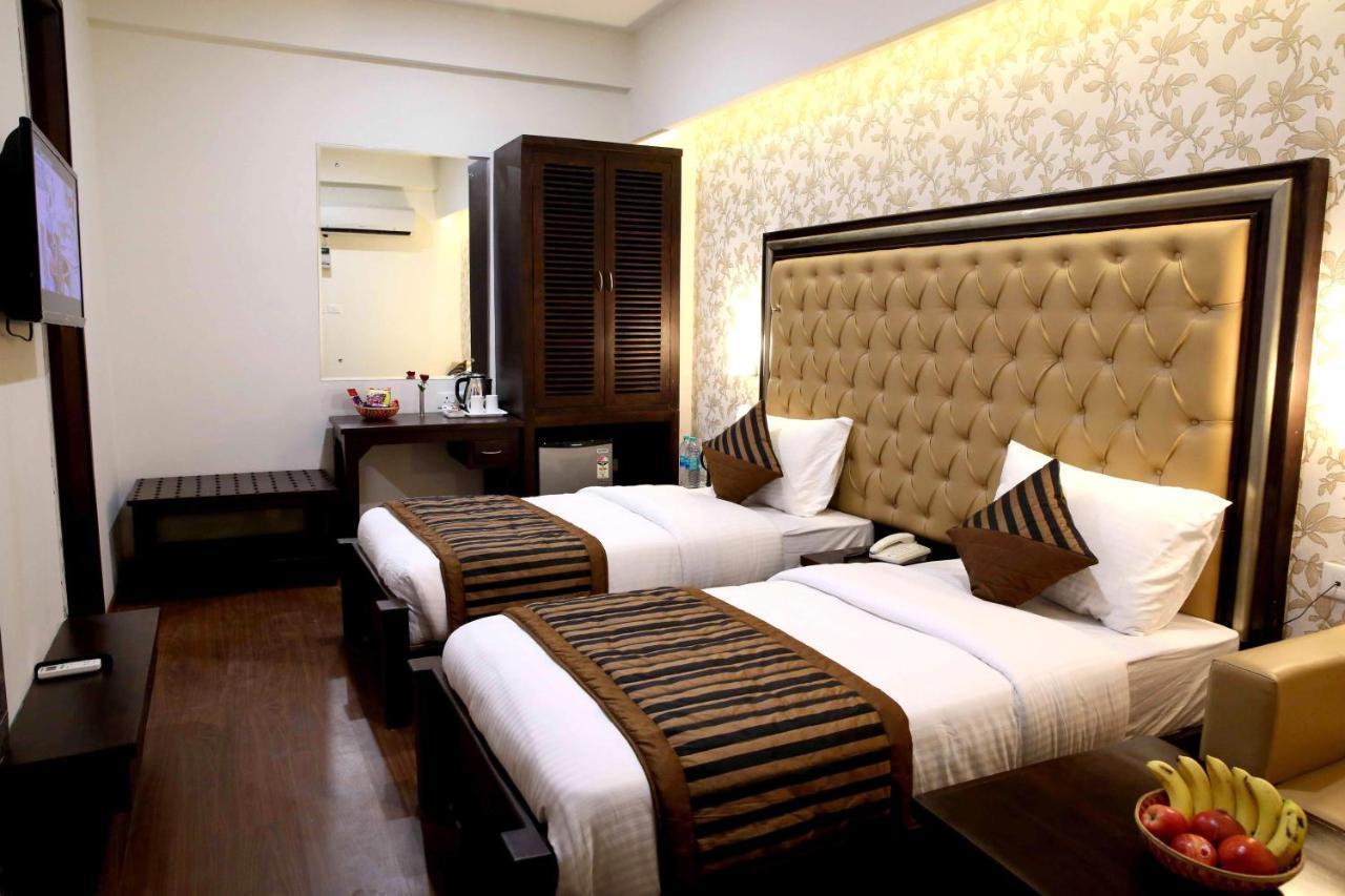 The Raj Vilas Agra  Exterior photo