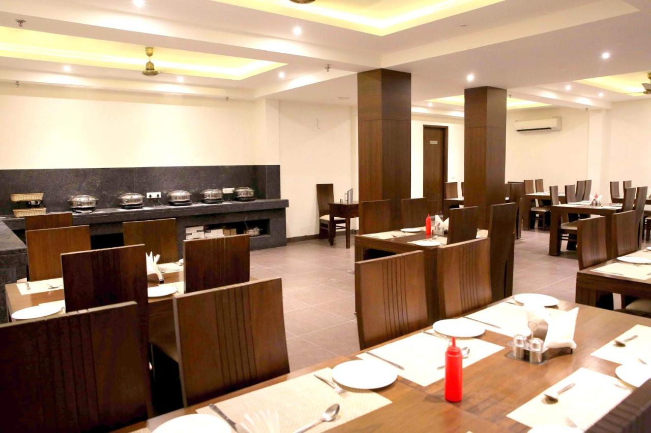 The Raj Vilas Agra  Exterior photo