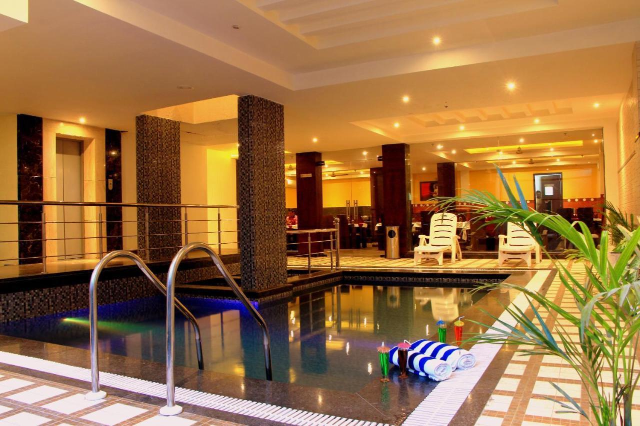 The Raj Vilas Agra  Exterior photo
